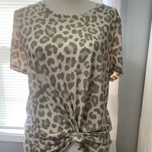 Leopard print tee